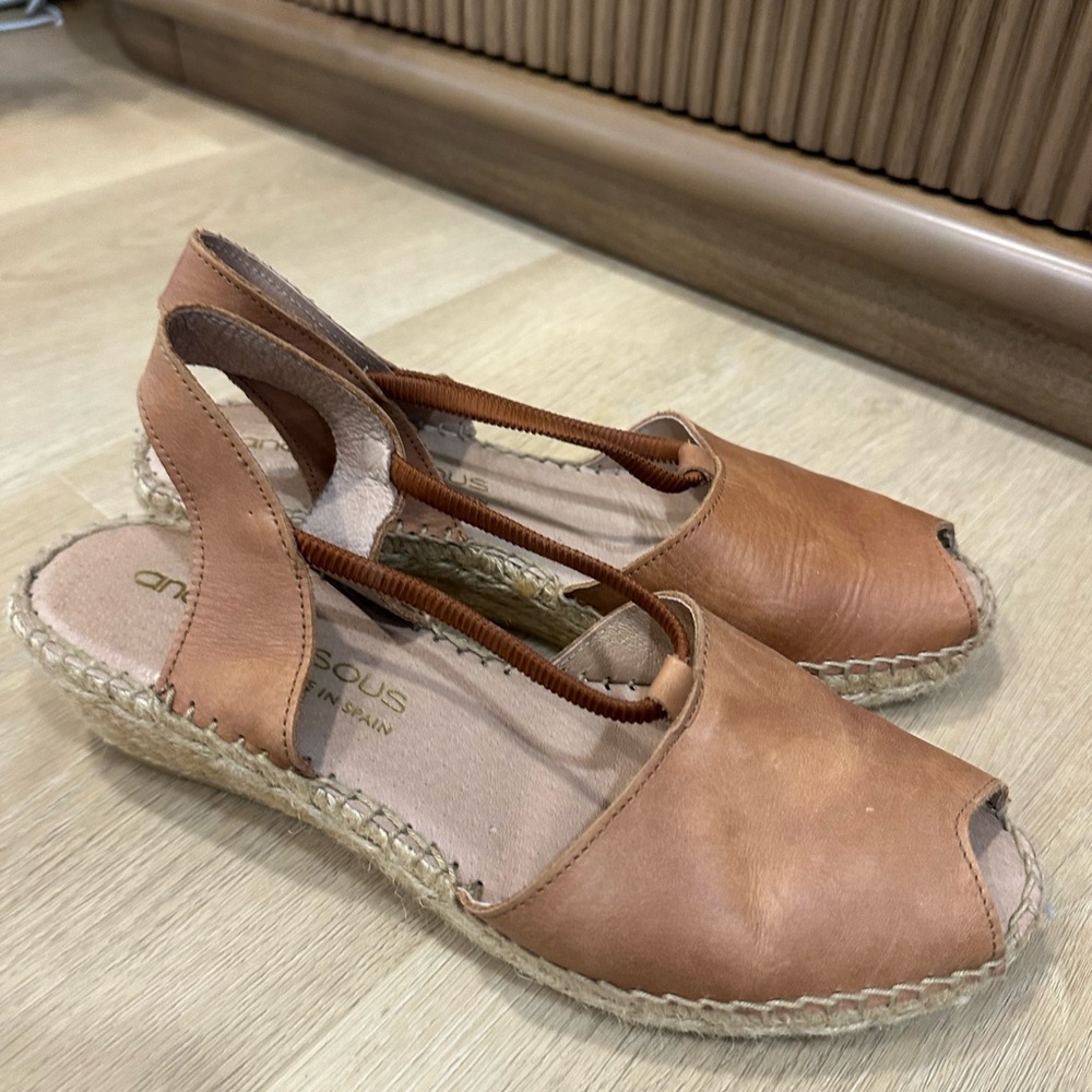 Andre Assous Womens Dainty Brown
Espadrilles Shoes Size 9
